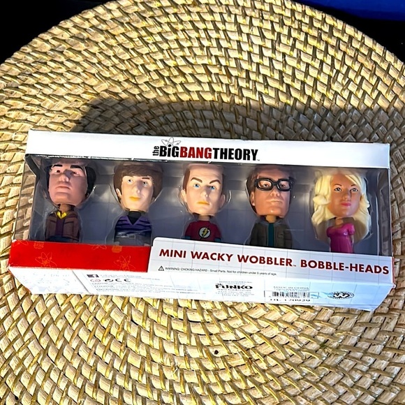 New in Box Funko The Big Bang Theory Mini Wacky Wobbler Bobble-Heads - Picture 2 of 6